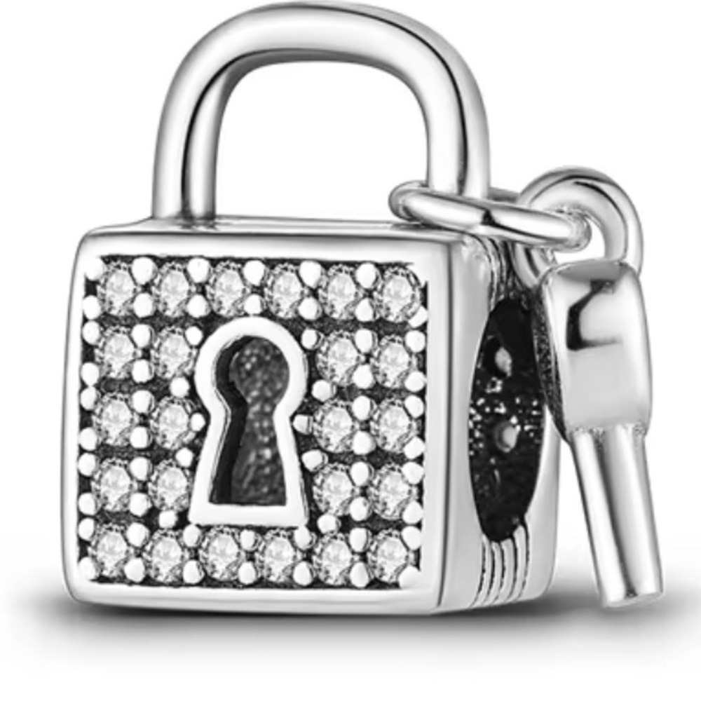 Inlaid Zircon lock & key Charm Beads .925 Sterling Silver